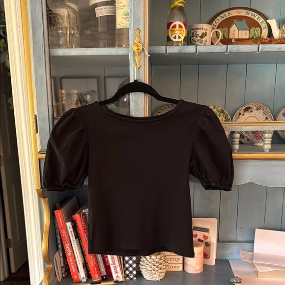 Elegant Black Women's Top - Picture 3 of 3